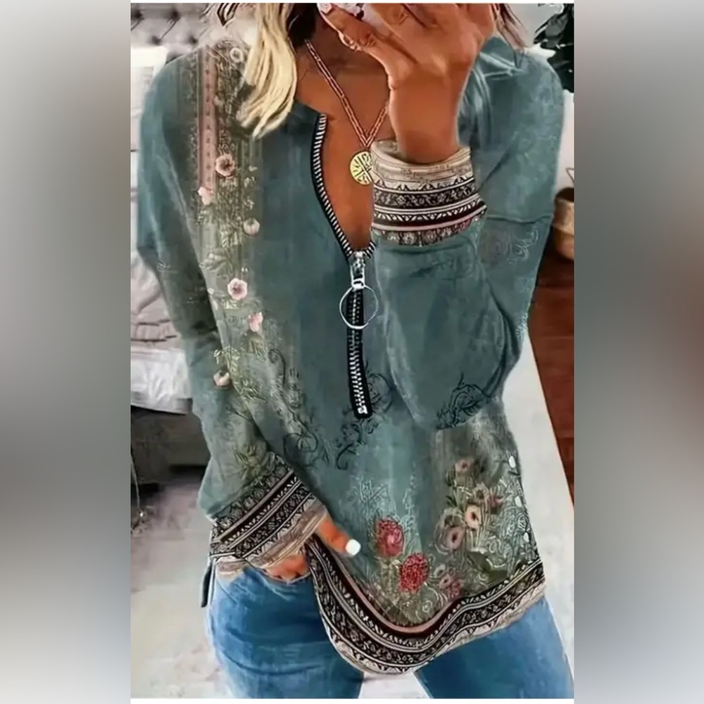 Elegant Floral Zippered Blouse